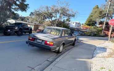 Volvo-240-dl-1990-grey-3