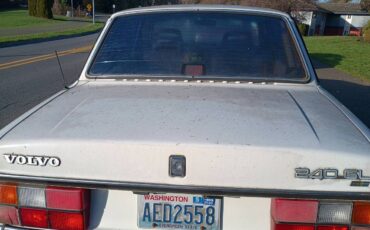 Volvo-240-gl-1988