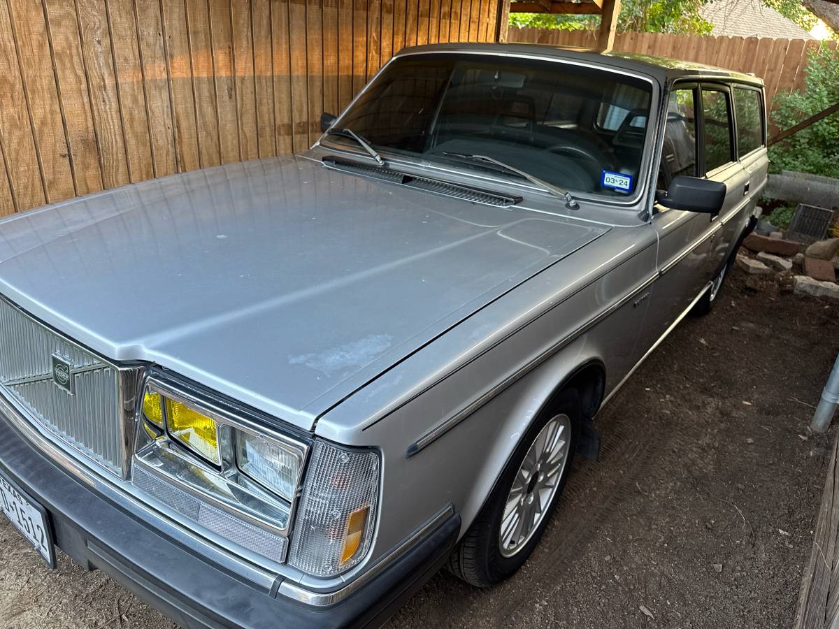 Volvo-245-1985-silver-2