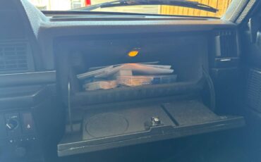 Volvo-245-1985-silver-4