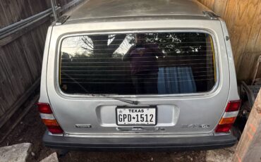Volvo-245-1985-silver-9
