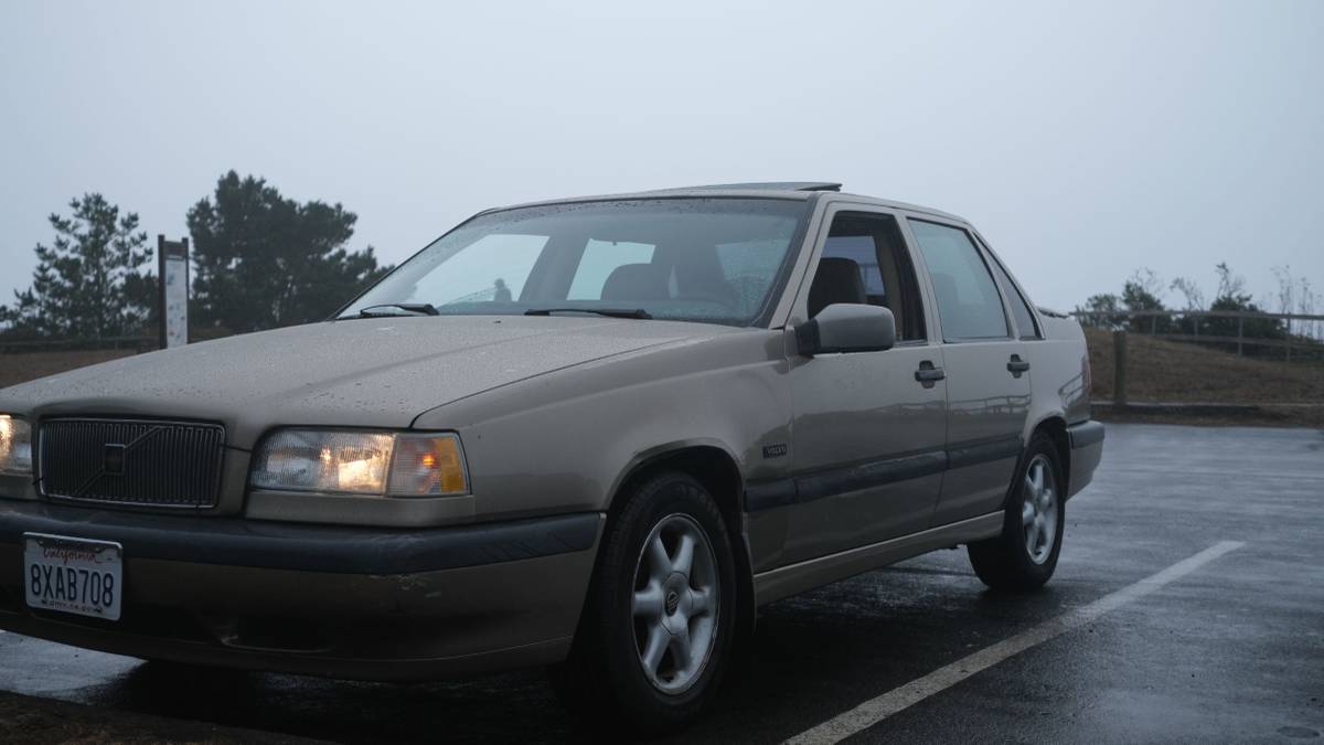 Volvo-850-1994-brown-1