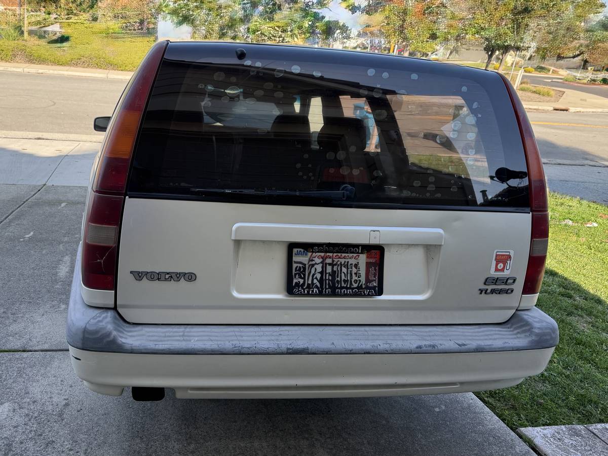Volvo-850-1996-white-3