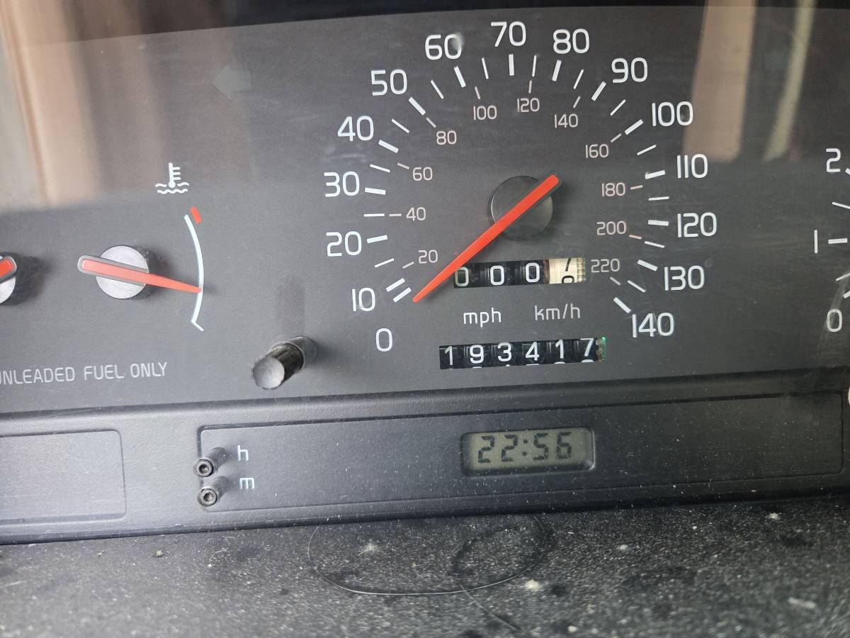 Volvo-850-series-1995-red-12