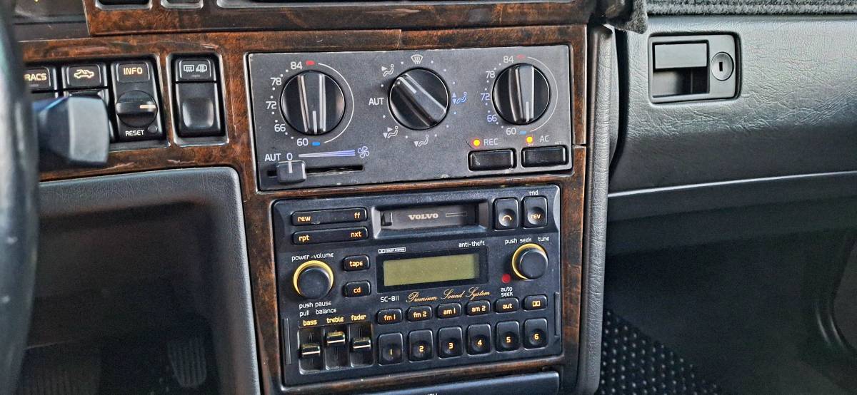 Volvo-850-t-5r-1995-black-3