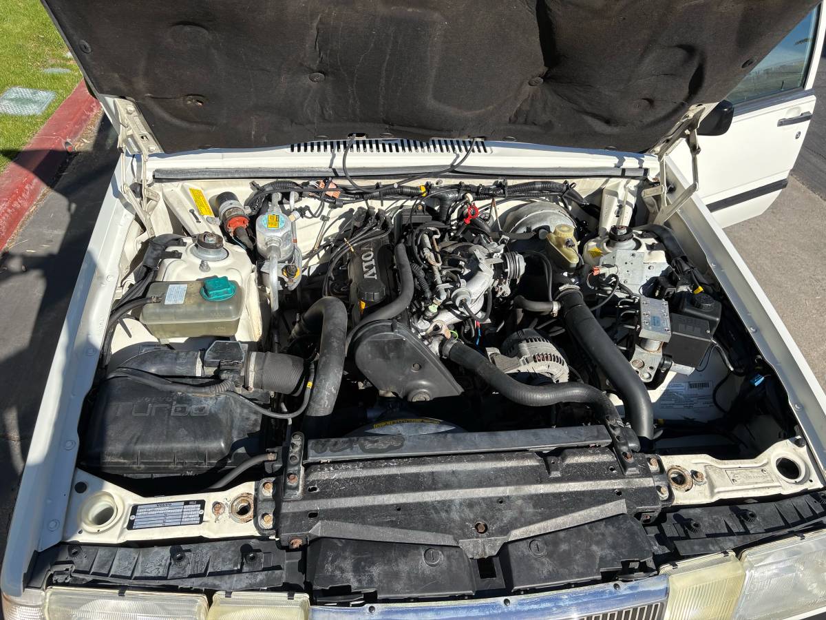 Volvo-940-turbo-1994-white-5