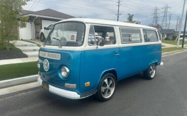Vw-bus-1972-blue