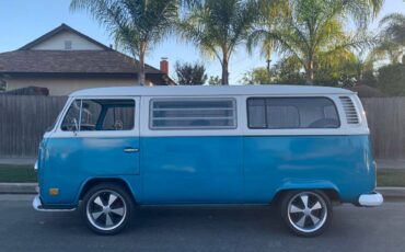 Vw-bus-1972-blue-6
