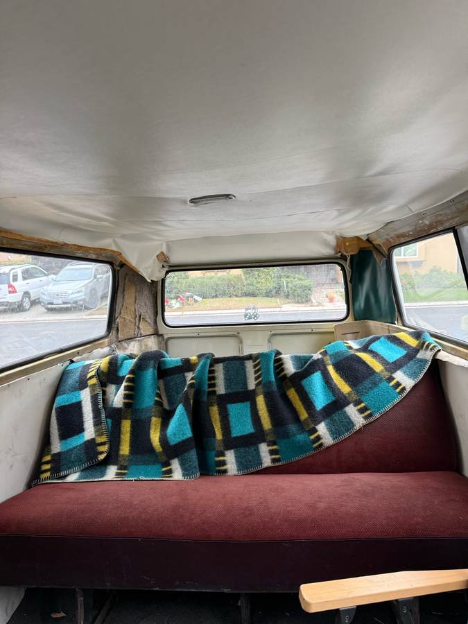 Vw-bus-1977-blue-11