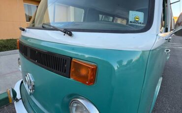 Vw-bus-1977-blue-3