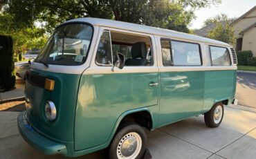 Vw-bus-1977-blue