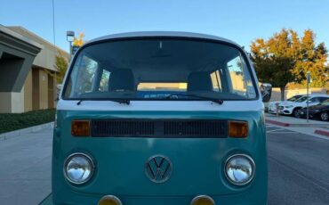 Vw-bus-1977-blue-6