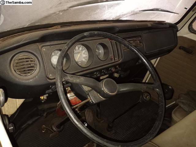 Vw-bus-baywindow-1971-8
