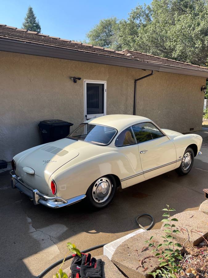 Vw-karmann-ghia-1968-custom-2