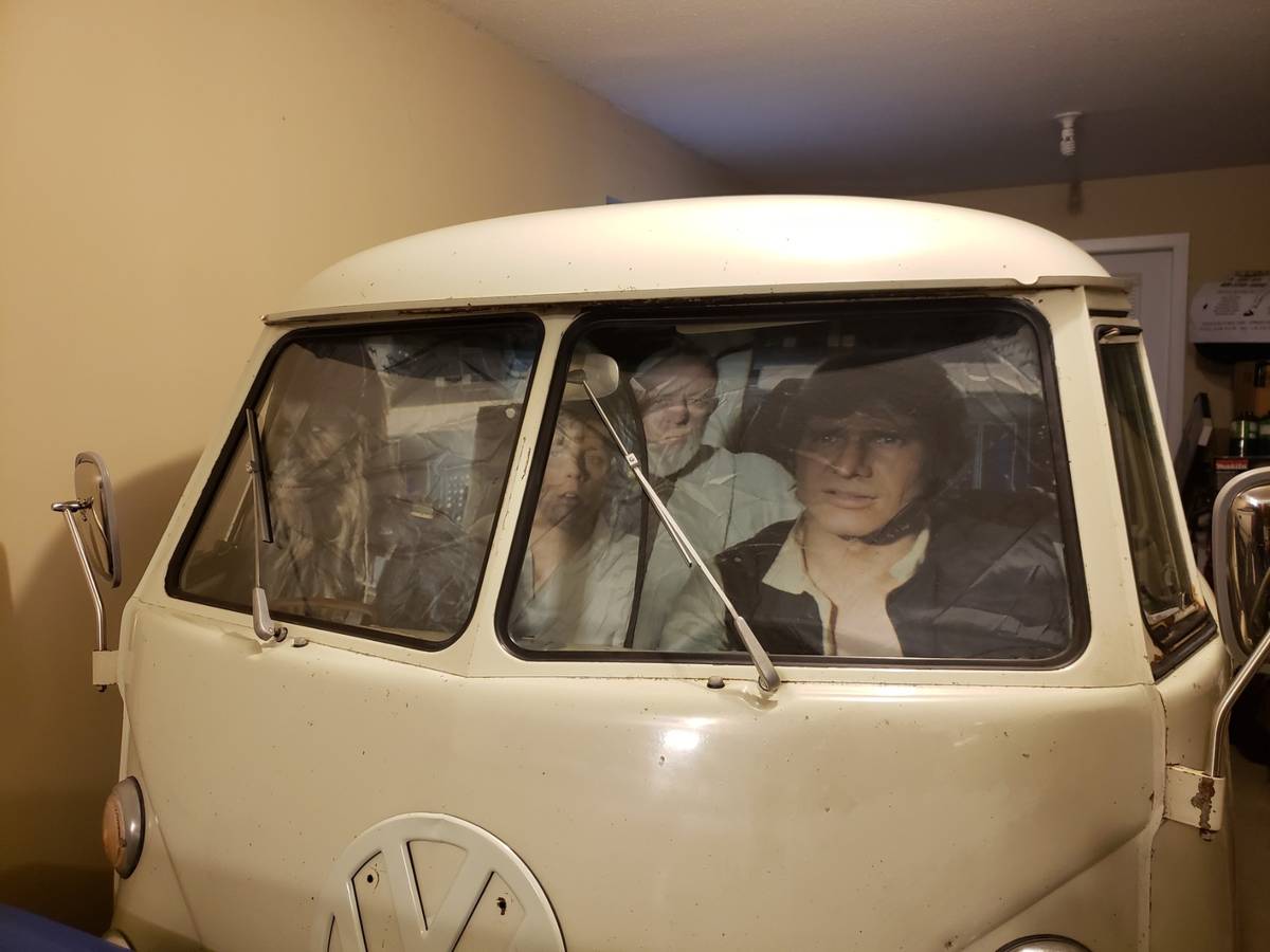 Vw-kombi-bus-1967-white-2