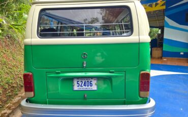 Vw-kombi-bus-1974-green-13