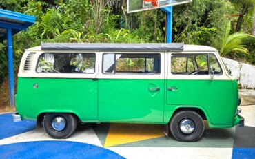 Vw-kombi-bus-1974-green-14