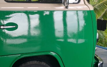 Vw-kombi-bus-1974-green-20