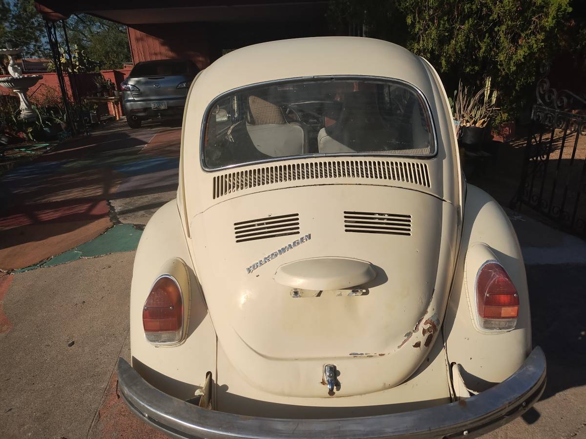 Vw-super-beetle-1971-yellow-1