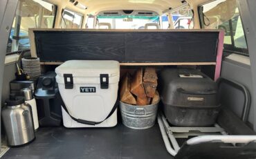 Vw-vanagon-1989-white-17