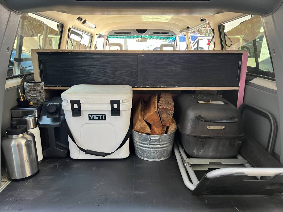 Vw-vanagon-1989-white-17