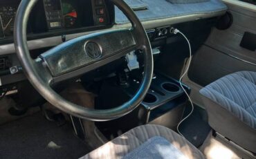 Vw-vanagon-1989-white-4