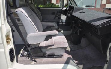 Vw-vanagon-westfalia-1990-white-2