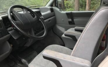 Vw-vanagon-westfalia-1995-white-2