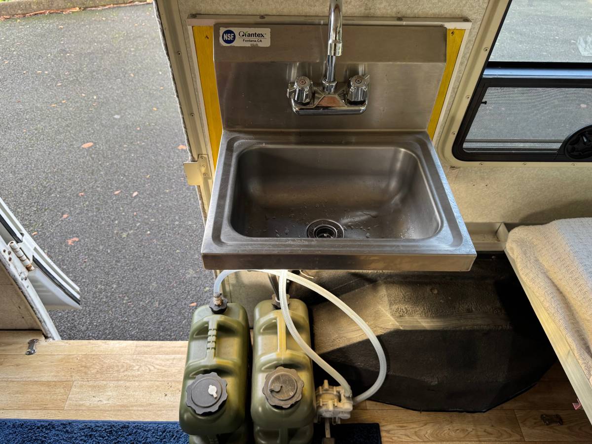 Vw-winnebago-rialta-1996-15