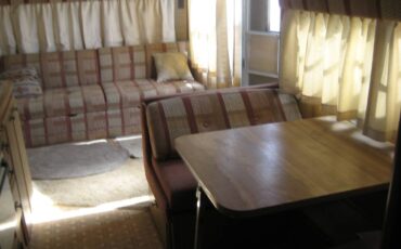 Wilderness-fleetwood-camp-trailer-1986-white-5