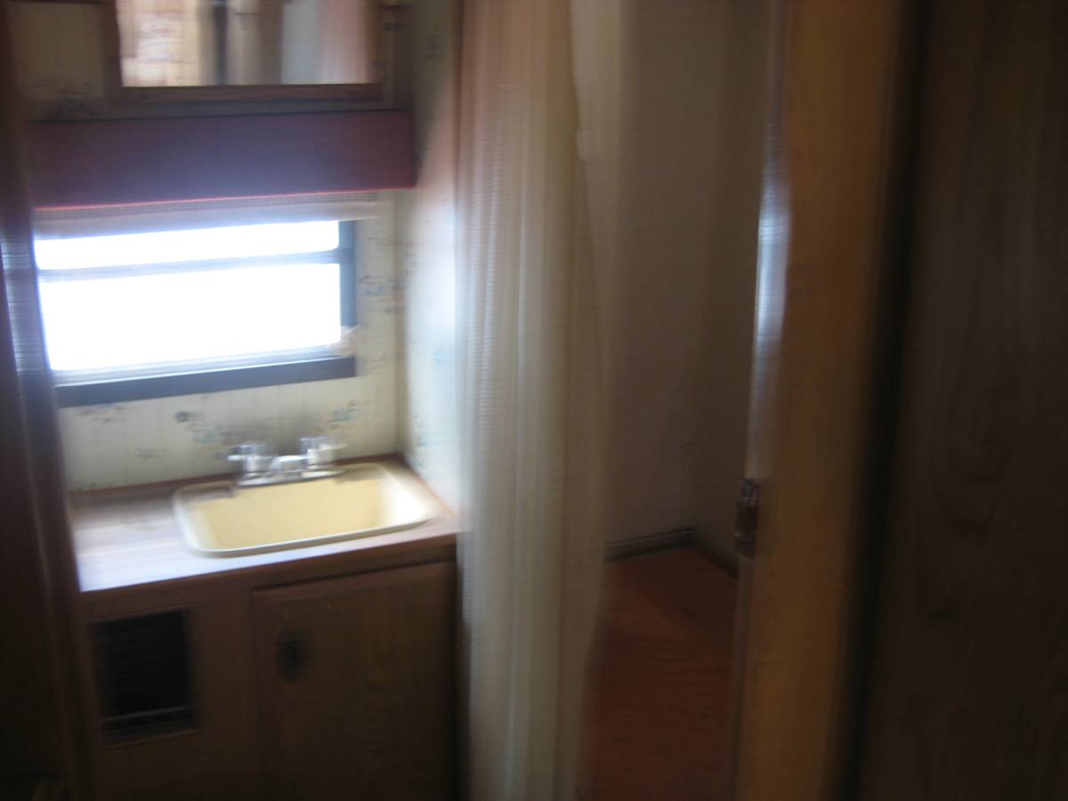 Wilderness-fleetwood-camp-trailer-1986-white-6