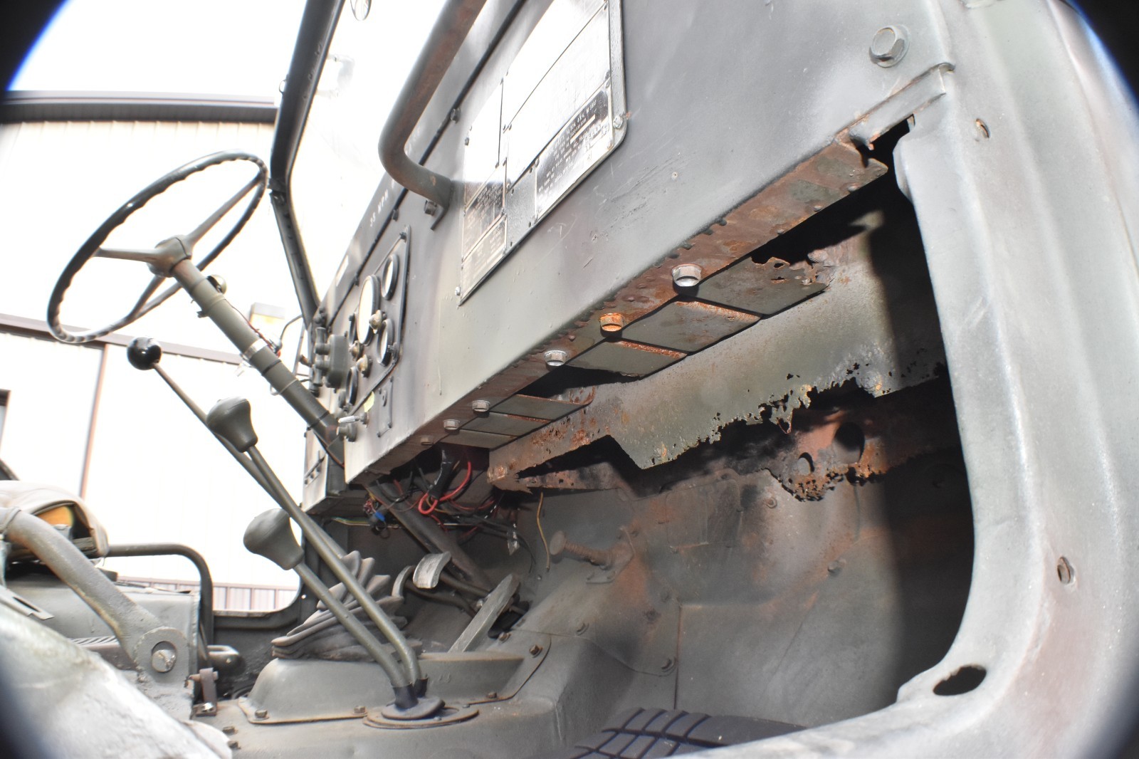 Willys-CJ5-1962-Convertible-24