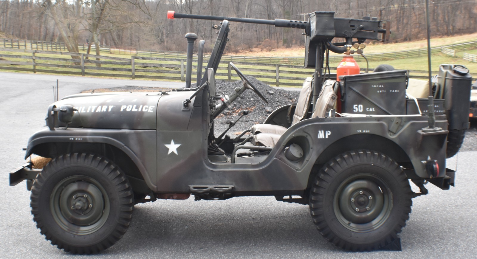 Willys-CJ5-1962-Convertible-7