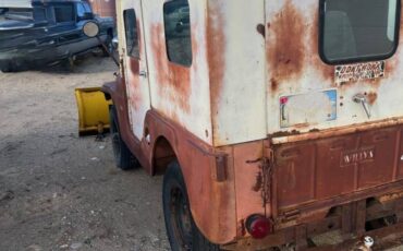 Willys-jeep-1957-red-1