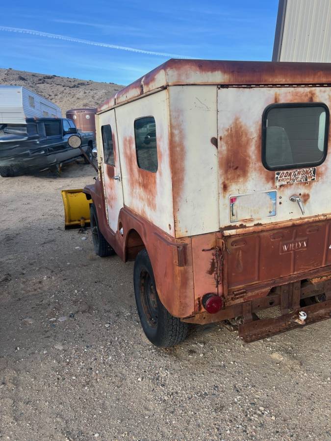 Willys-jeep-1957-red-1