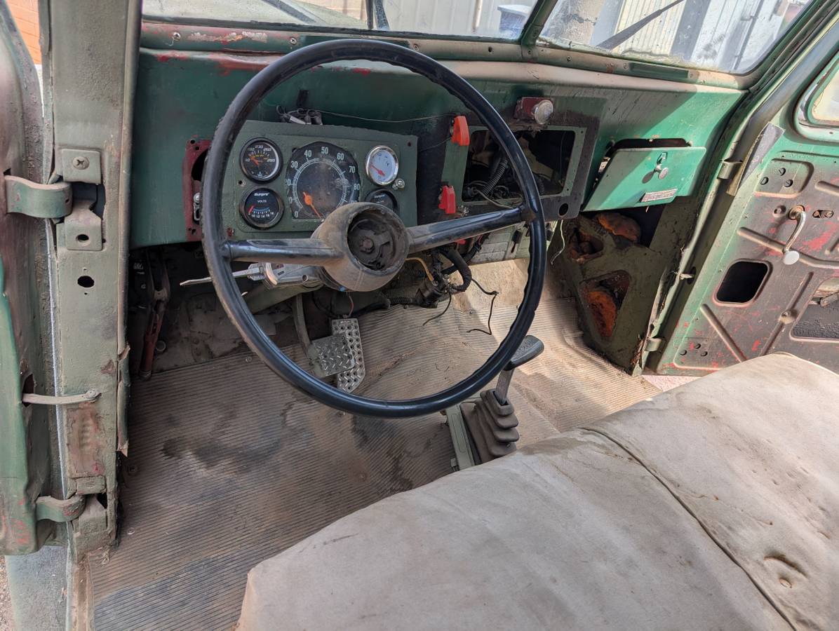 Willys-jeep-truck-1948-green-5