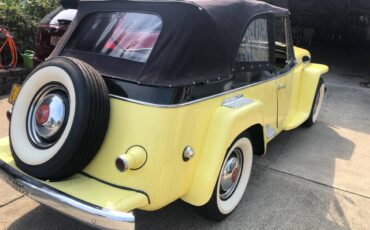 Willys-jeepster-1949-yellow-17