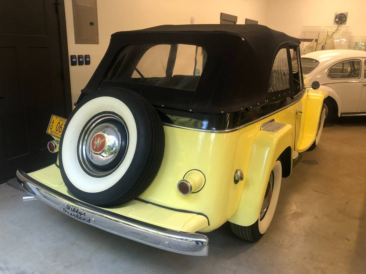 Willys-jeepster-1949-yellow-5