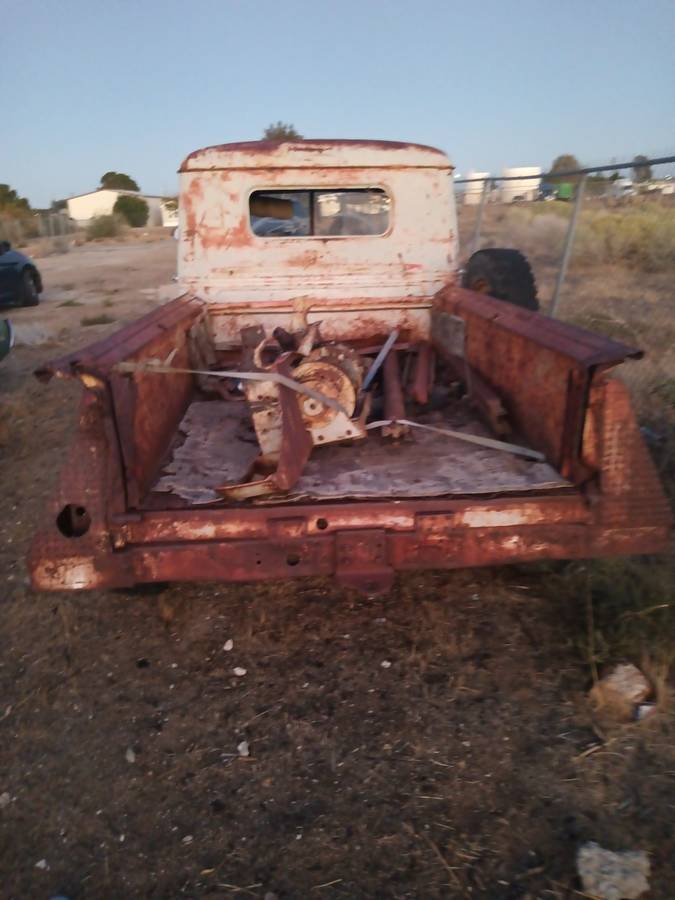 Willys-pickup-1946-2