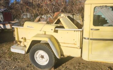 Willys-pickup-1960-yellow-1
