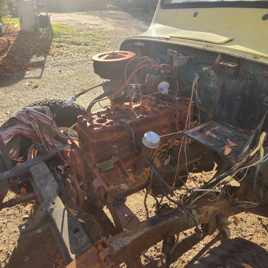Willys-pickup-1960-yellow-6