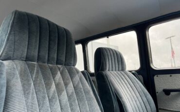 Willys-wagon-1956-blue-15