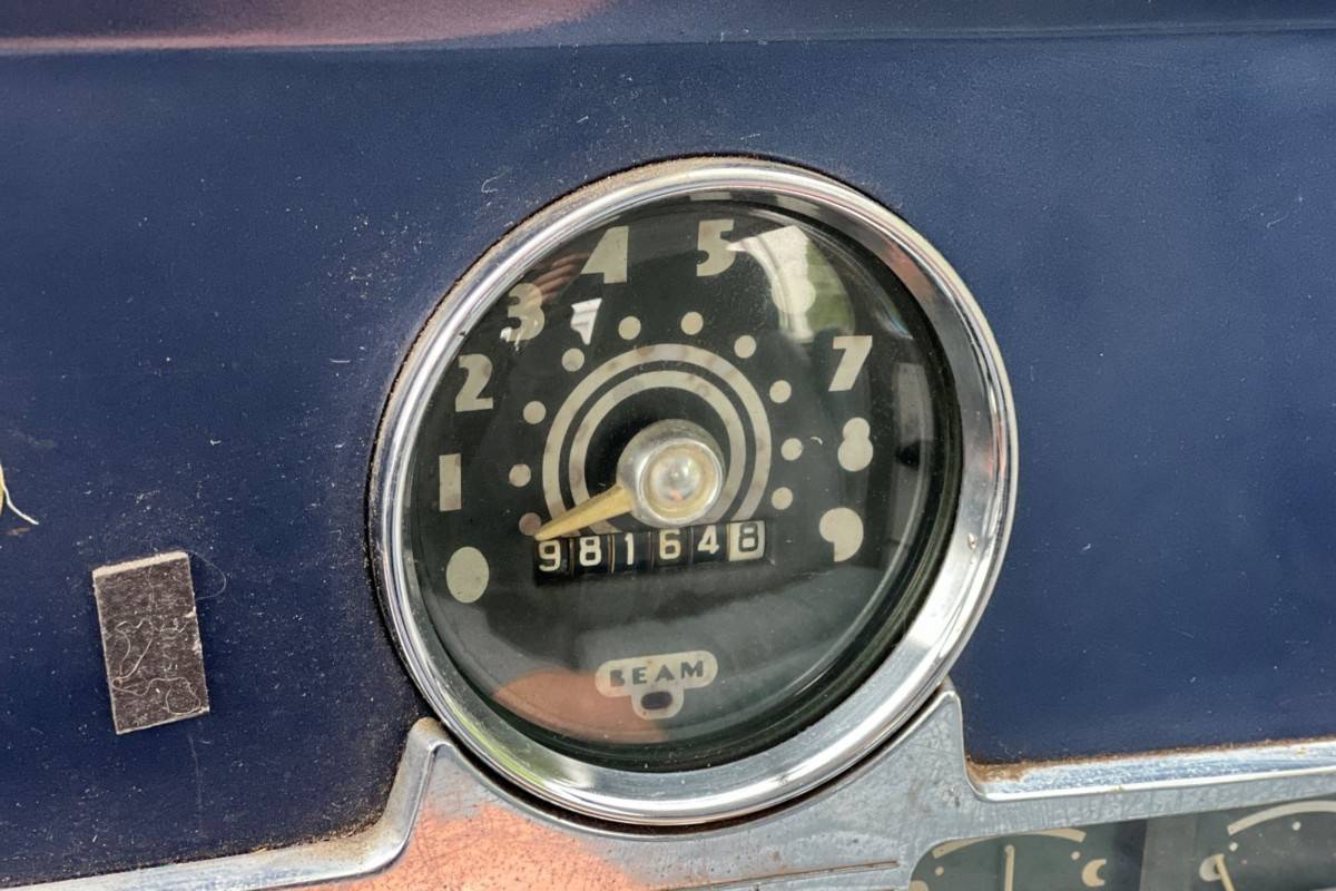 Willys-wagon-1956-blue-4