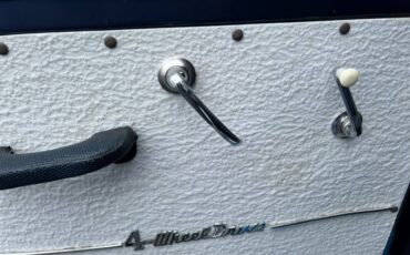 Willys-wagon-1956-blue-9