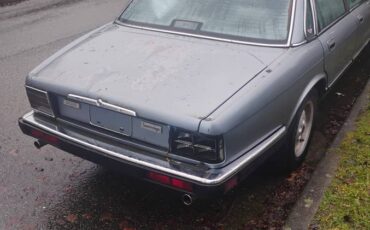 Xj6-jaguar-sovereign-special-ad-1990-grey-2