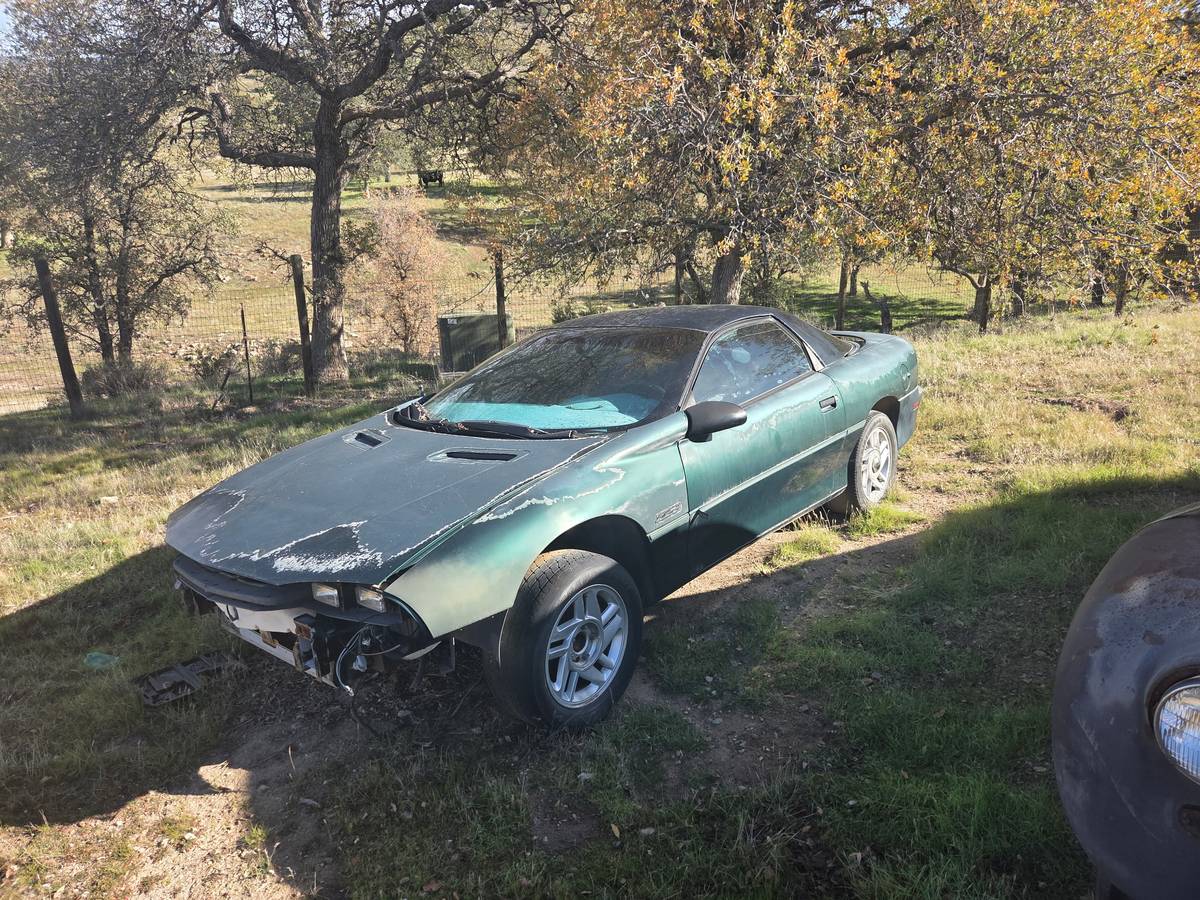 Z28-camaro-1994-green-2