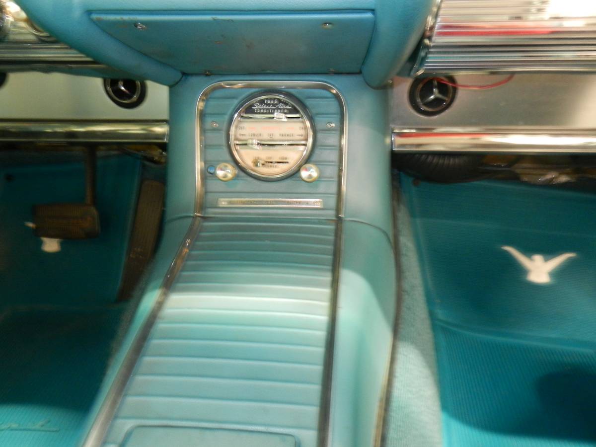 19660-ford-thunderbird-1960-white-12