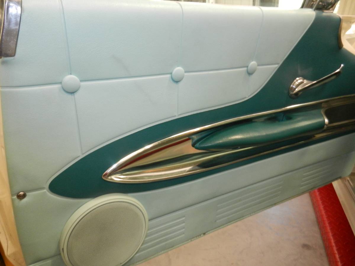 19660-ford-thunderbird-1960-white-17