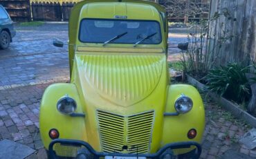 2-door-citroen-delivery-wagon-1974-yellow