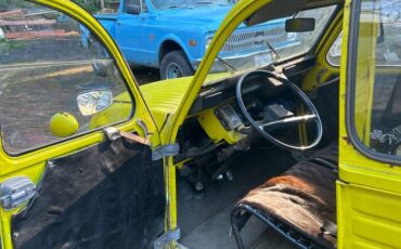 2-door-citroen-delivery-wagon-1974-yellow-4